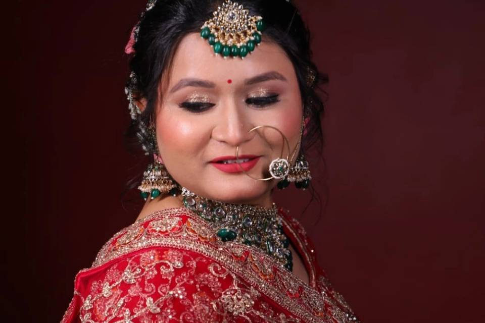 Airbrush bridal makeup