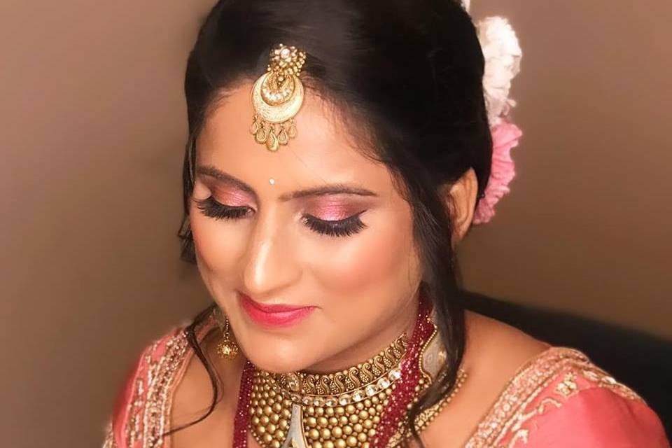 Riza Khan Makeup Artist, Indore