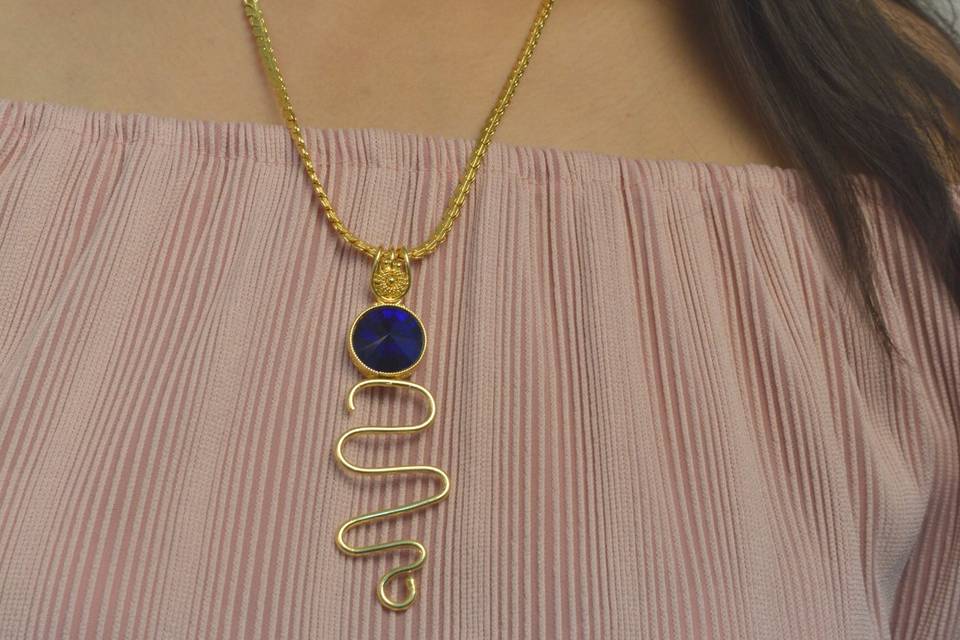 Adena necklace