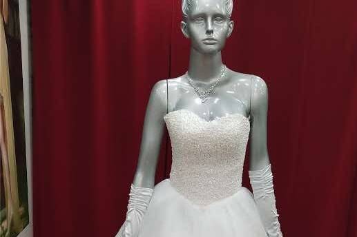 Wedding gown