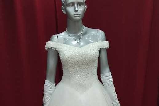 Wedding gown