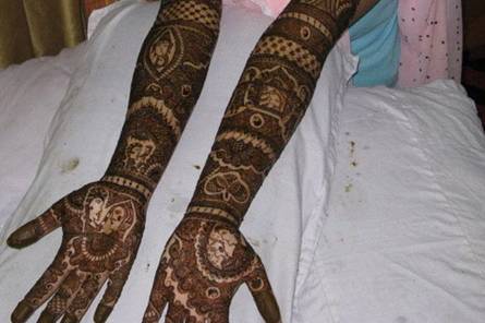 Designer mehndi