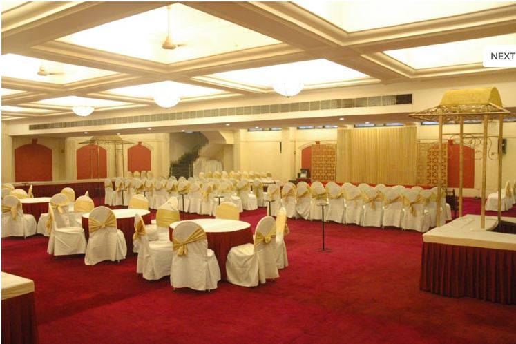 Banquet hall