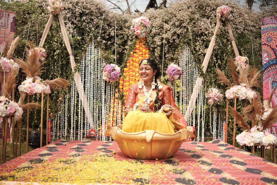 Bride haldi