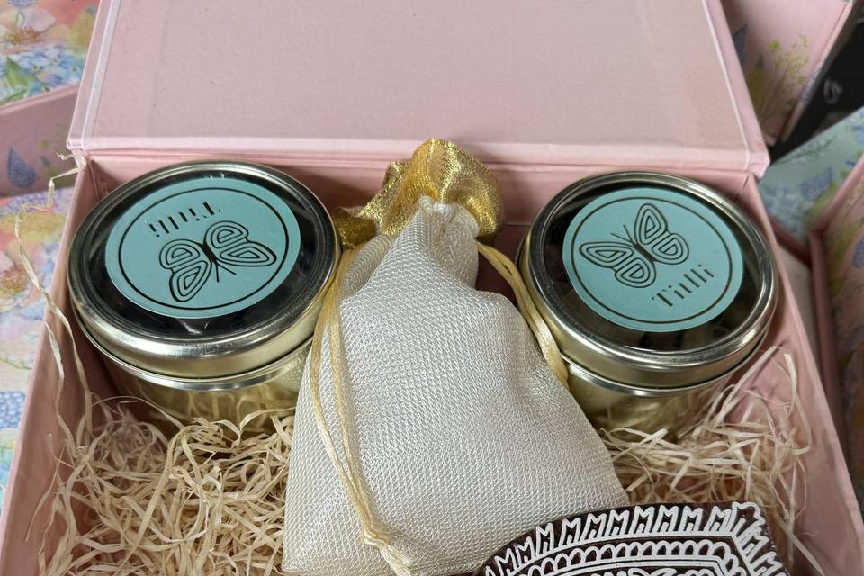 Making gift hampers ...