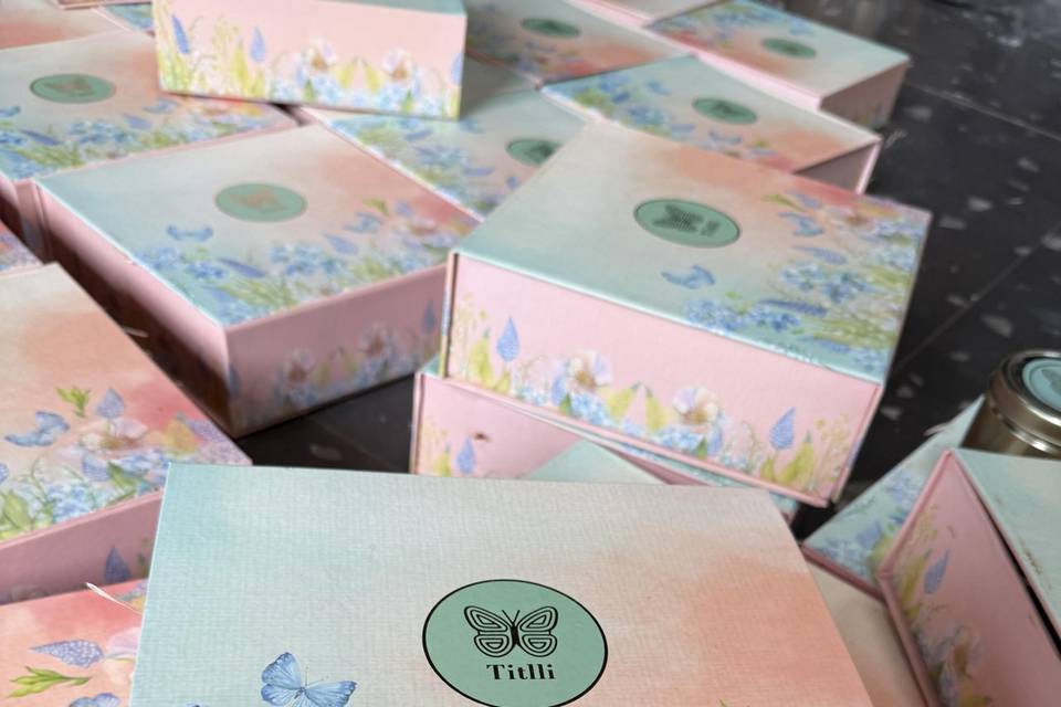 Making gift hampers ...