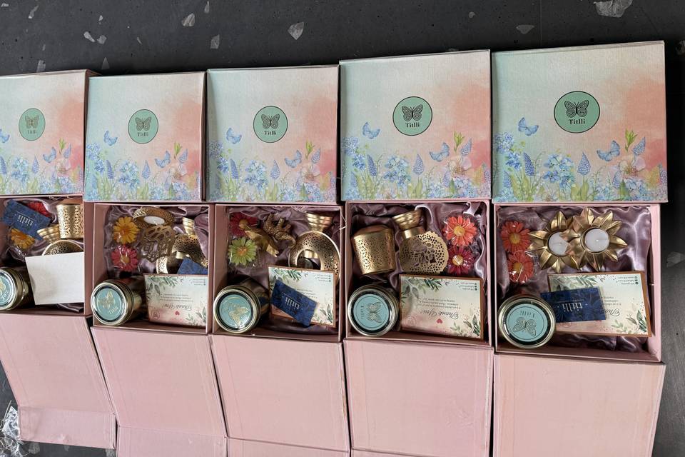 Making gift hampers ...