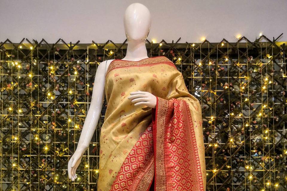 SAREE