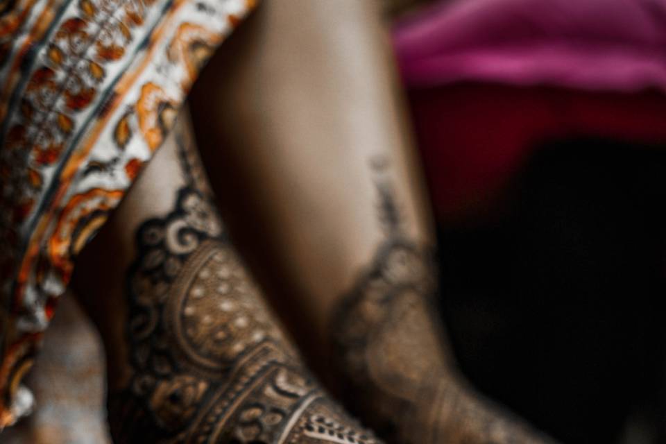 MEHNDI_