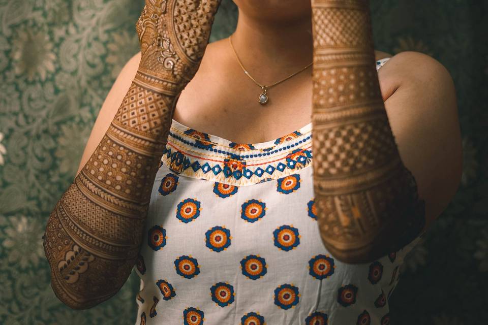 MEHNDI_