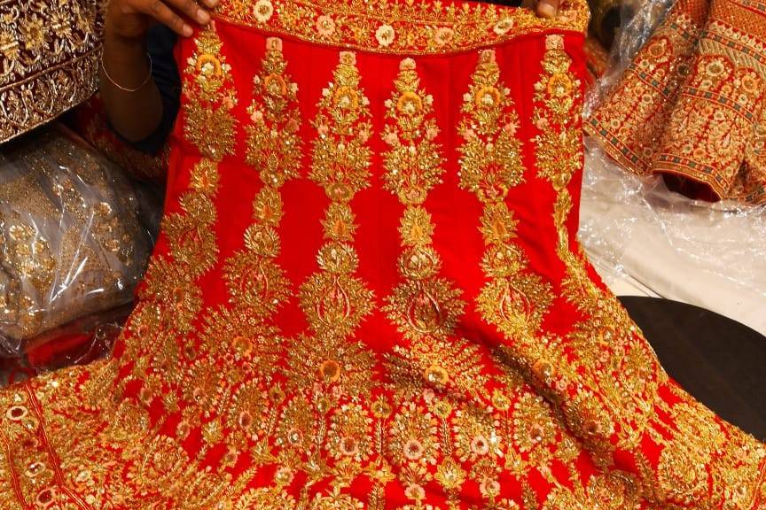 Ginni Exclusive Amritsar Lehenga Town Hall Weddingwire.in