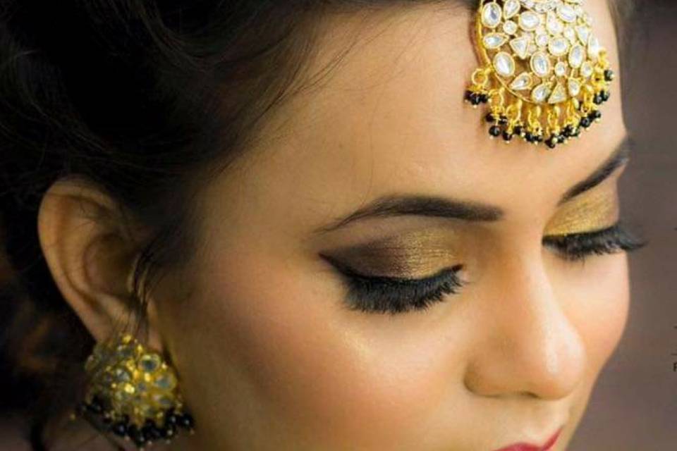 Engagement makeup