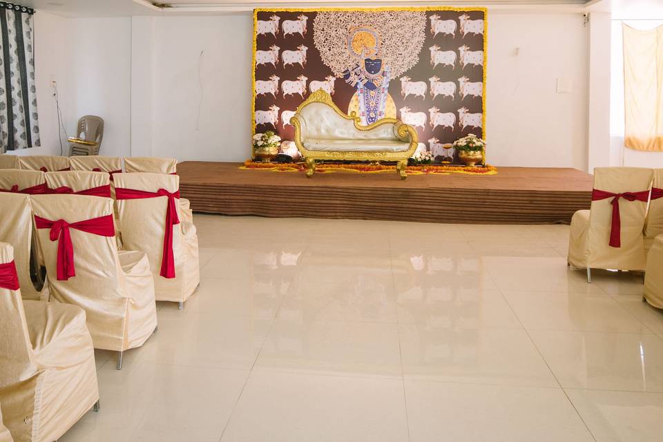 Stage decor