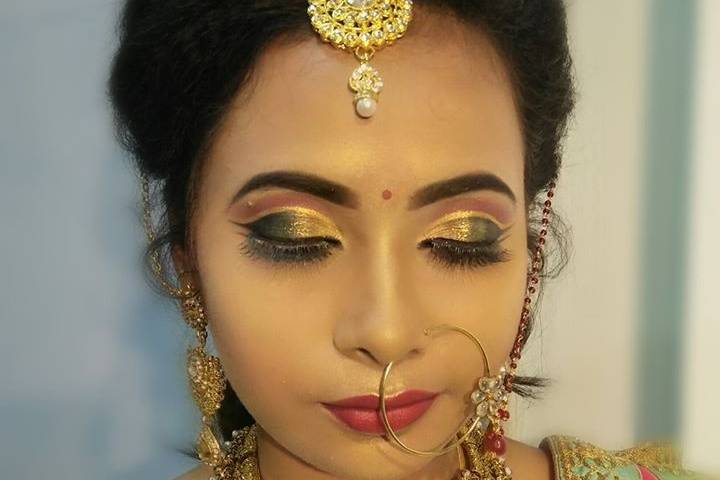 Makeup Artist & Hair Stylist Mamata