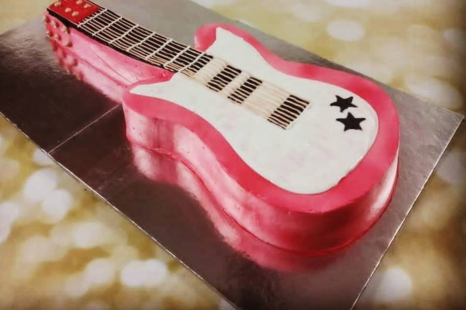 Customised cake