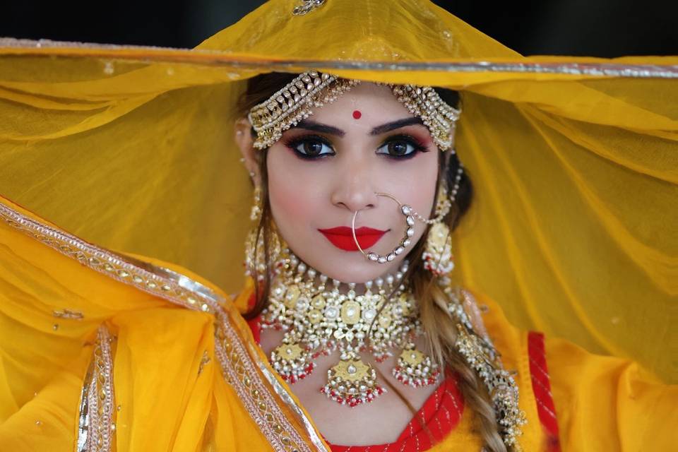 Thakurain - Makeup by - @makeupstoriesbysonali Jewellery-... | Facebook