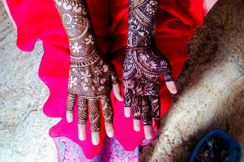 Bridal Mehandi Artist Atmiyata Jain