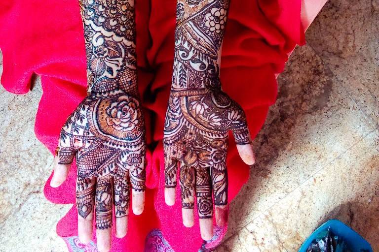 Bridal Mehandi Artist Atmiyata Jain