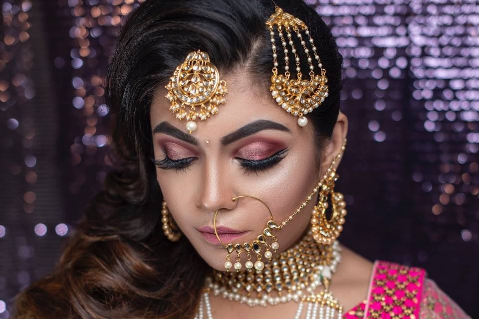 Double liner bridal makeup