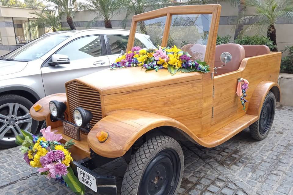 Paramjeet Limousine and Vintage Car