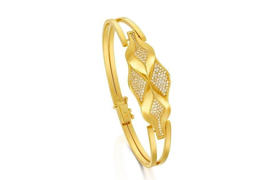 Precious Petal Gold Bracelet  PC Chandra Jewellers