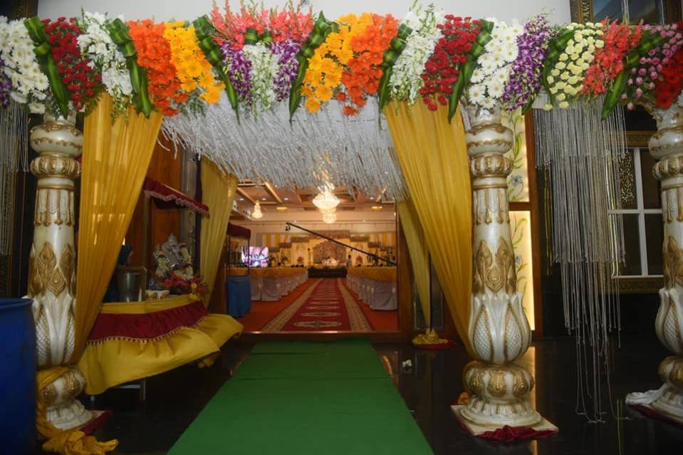 Entrance decor