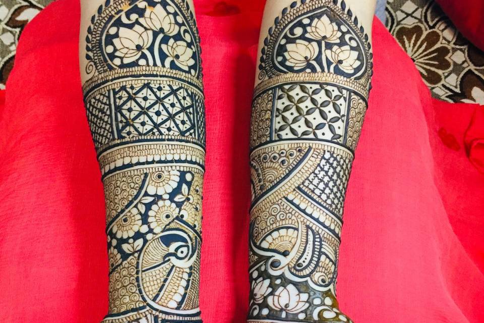 Traditional mehndi