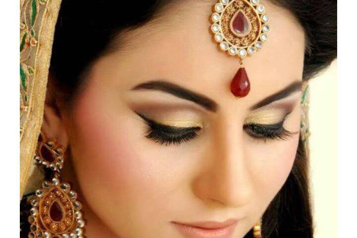 Bridal makeup