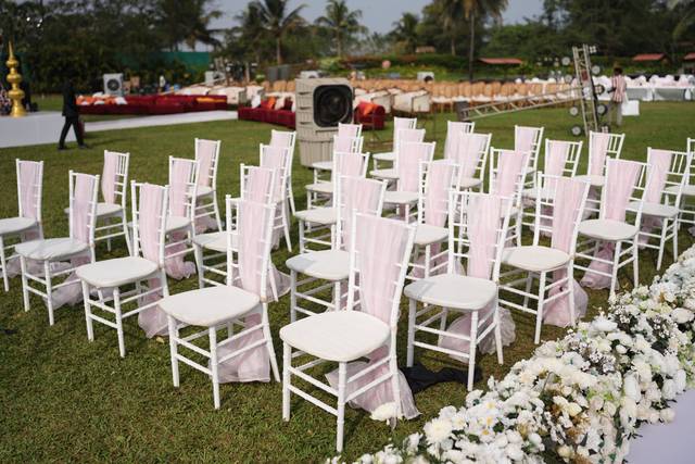 Guest seating