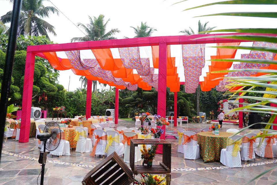 Overhead Decor & Guest Seating