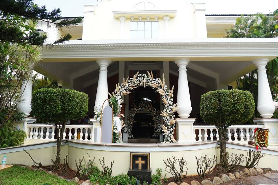 Boho Entrance Arch
