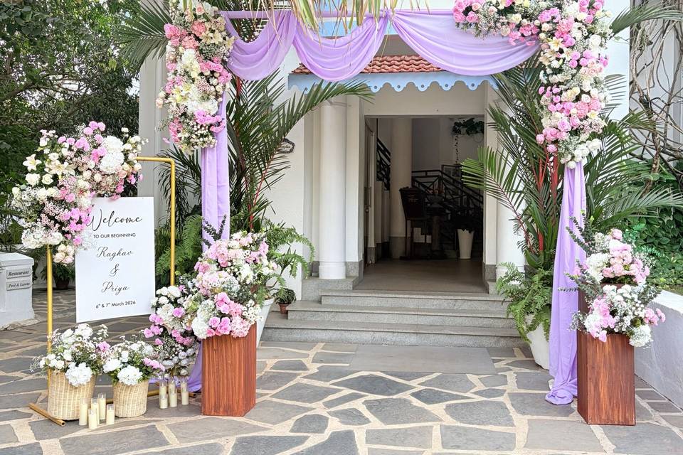 Entrance Arch for lobby