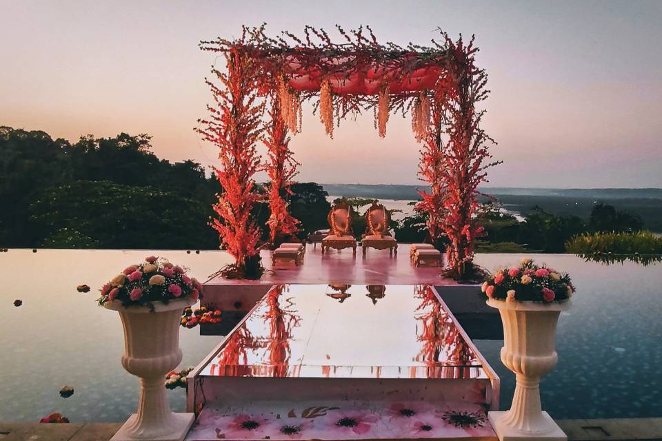 Floating mesmerising Mandap