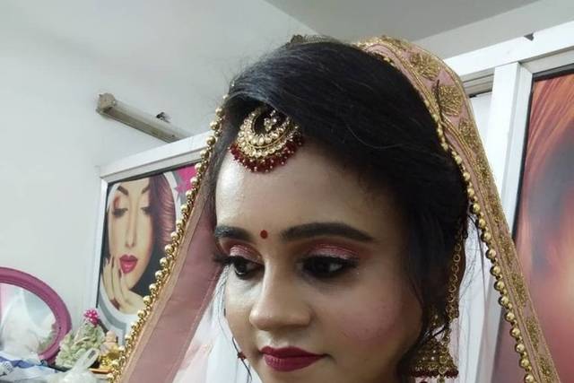 Bridal makeup