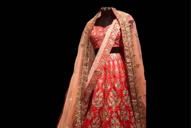 Traditional Red & Peach Leheng