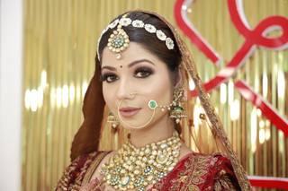 RRED Makeup by Roopal Puri