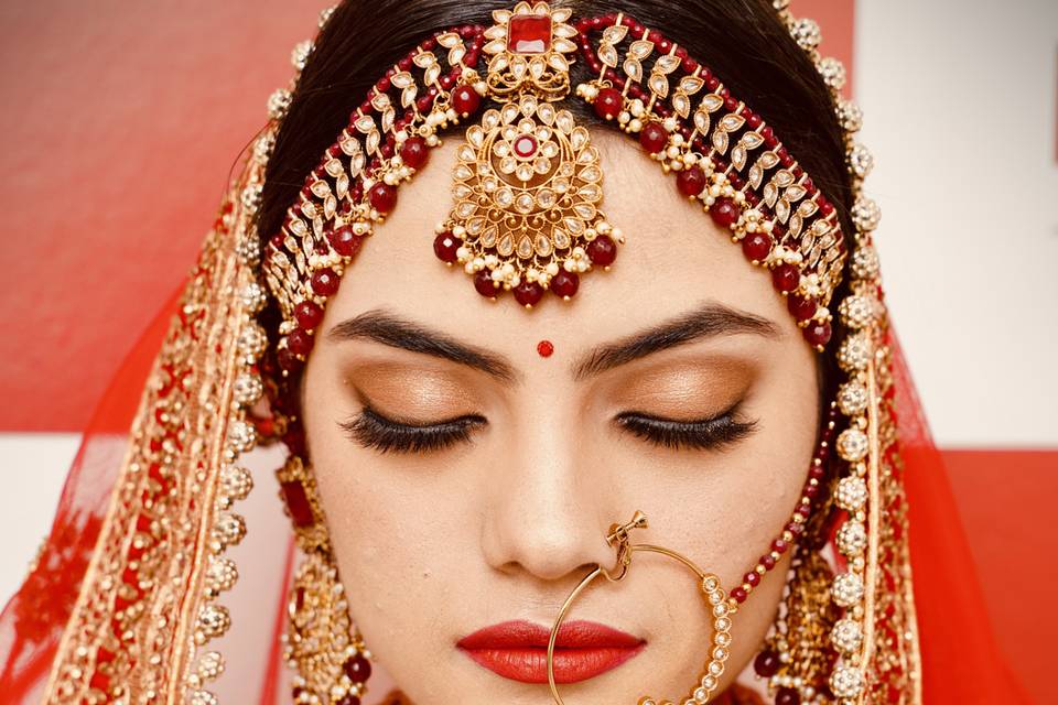 RRED Makeup by Roopal Puri
