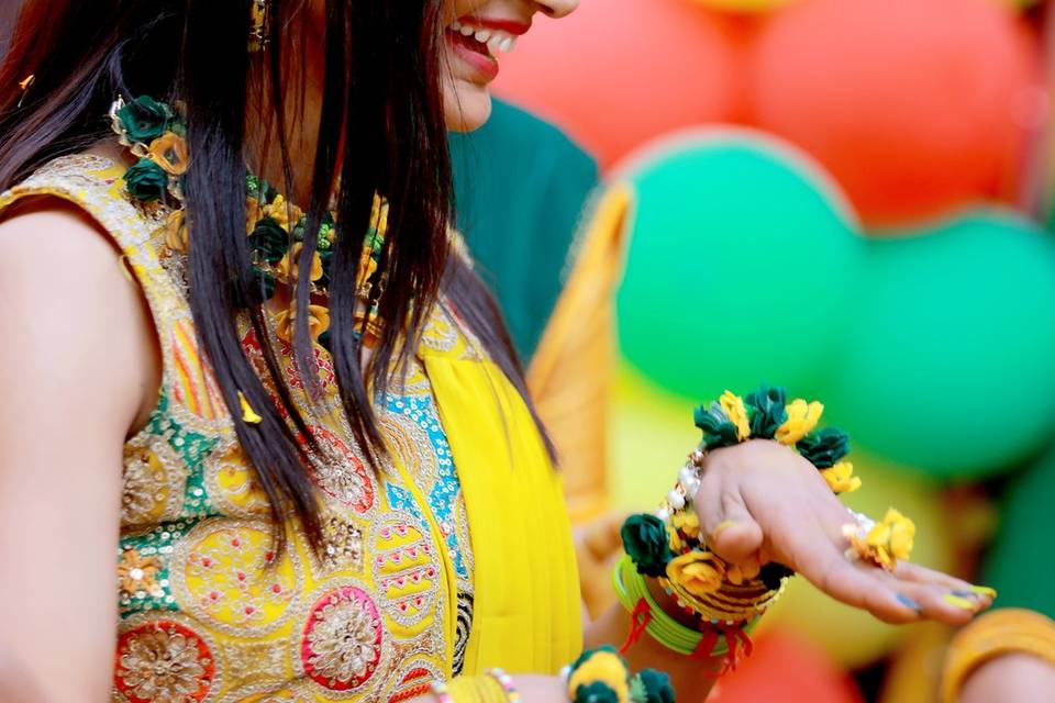 THE BEAUTIFUL BRIDE HALDI CERO