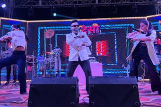 DJ BASED BAND WE DESI