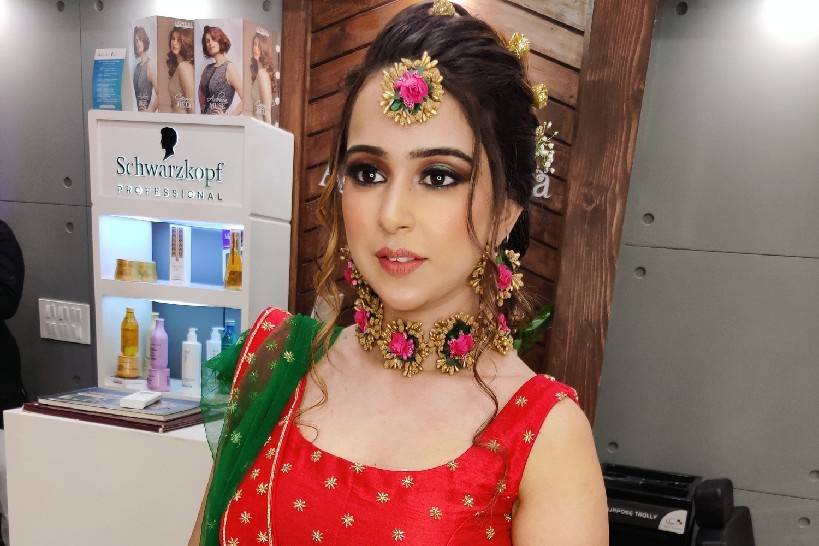 Aarzoo Arora Makeovers