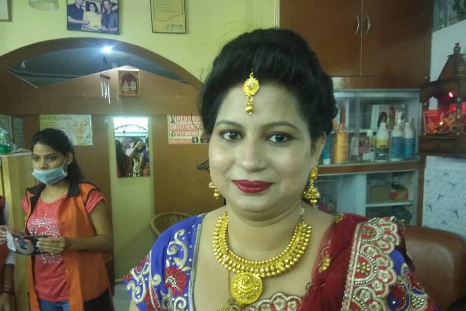 Heena Herbal Beauty Parlour, Pandav Nagar