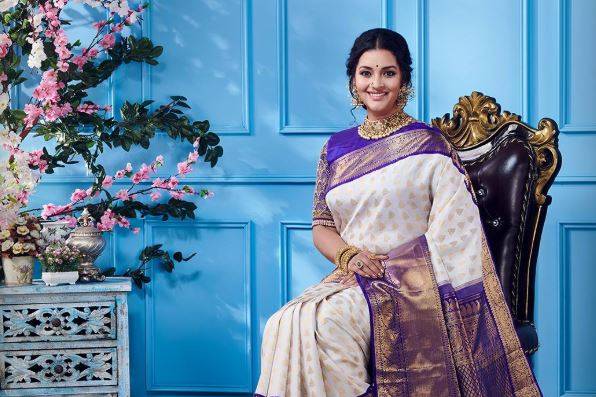 Discover 170+ varamahalakshmi silk sarees