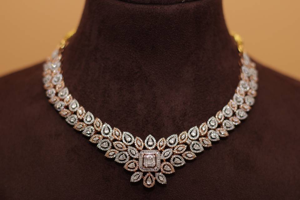Fiona Diamonds - Necklace