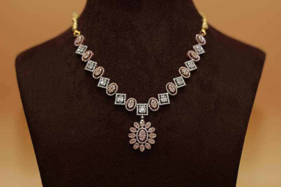 Fiona Diamonds - Necklace