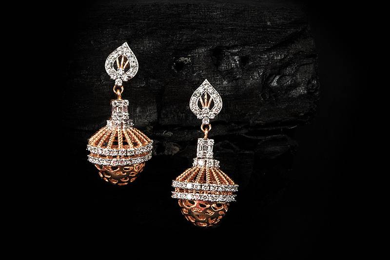 Fiona Diamonds - Earrings