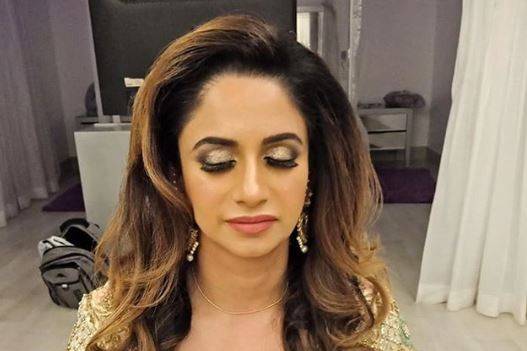 Pinky Fernandes