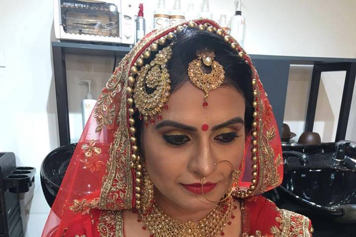 Bridal makeup