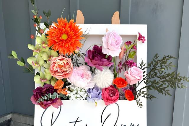 Custom invite