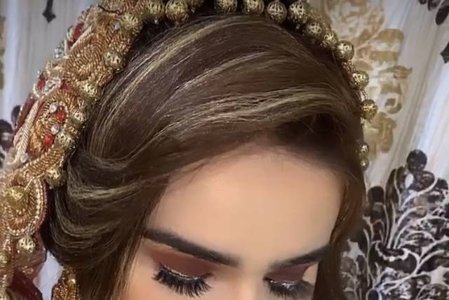 Bridal Hairstyles with Royal Tiaras | Arabia Weddings