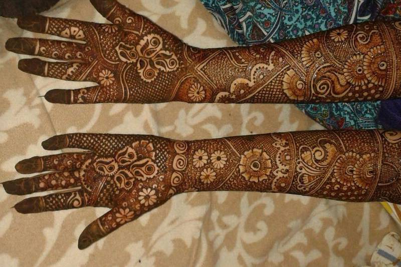 Mehndi creation